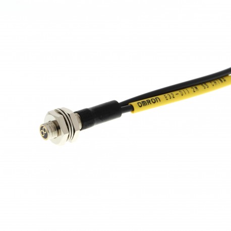 OMRON E32-D11 5M E32-D11 5M E32 2104R E32D115M OMRON Slr Flexible (R4) Threaded M6. 5m
